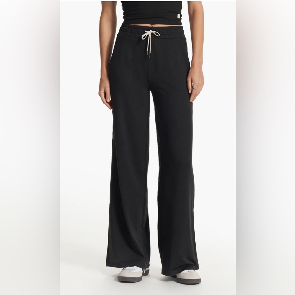 VUORI HALO ESSENTIAL WIDE LEG PANT, SIZE SMALL